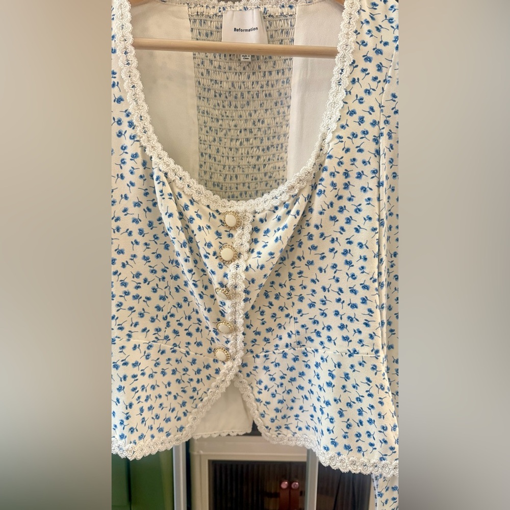 Reformation Cream Floral Button-Front Blouse with Blue Print - Picture 16 of 16